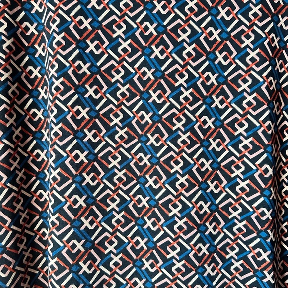 NWT Lularoe Irma Shirt XXS High Low Tunic T-shirt Oversize Black Blue Red - Picture 4 of 16